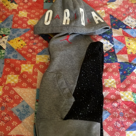 Jordan zip up hoodie - Picture 3 of 4